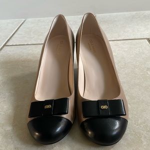 NWOT. New Cole Hann Elsie bow wedge 65 mm